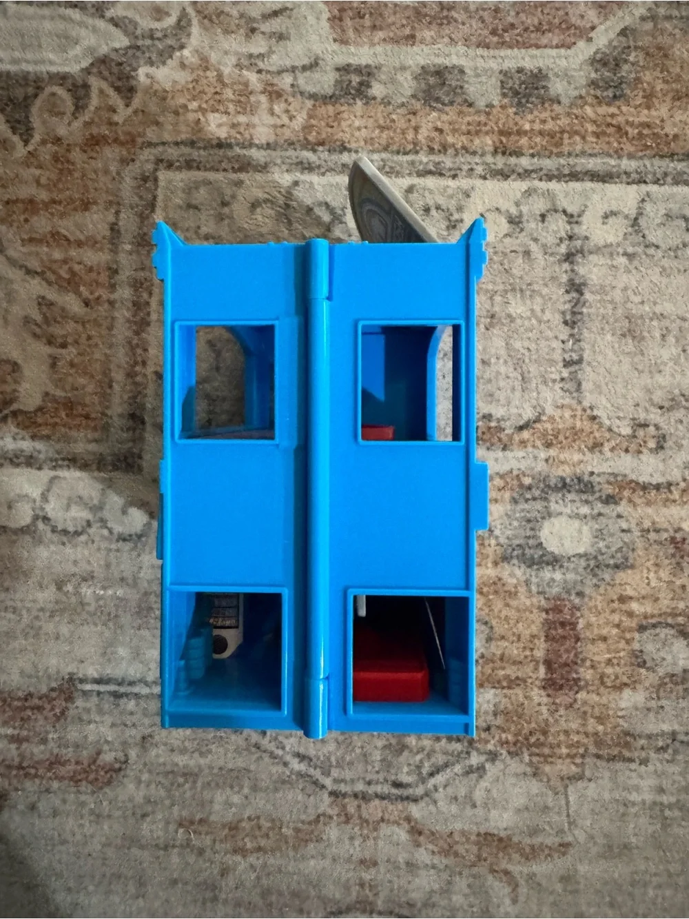 Gas N' Dash Blue & Red Playset by